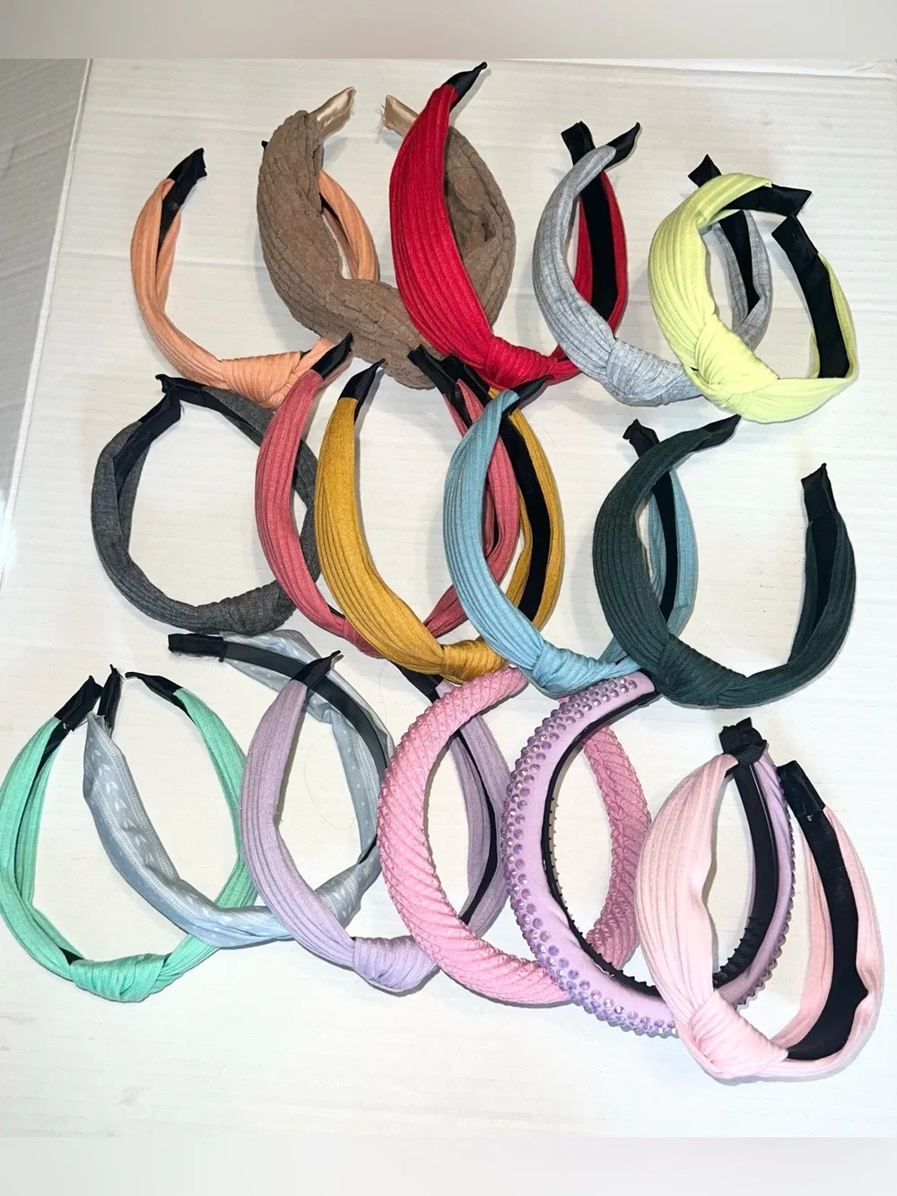 Lot of 16 headbands for girls